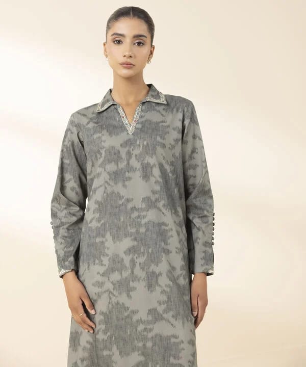 SAPPHIRE PRINTED LAWN 2 PIECE SUIT